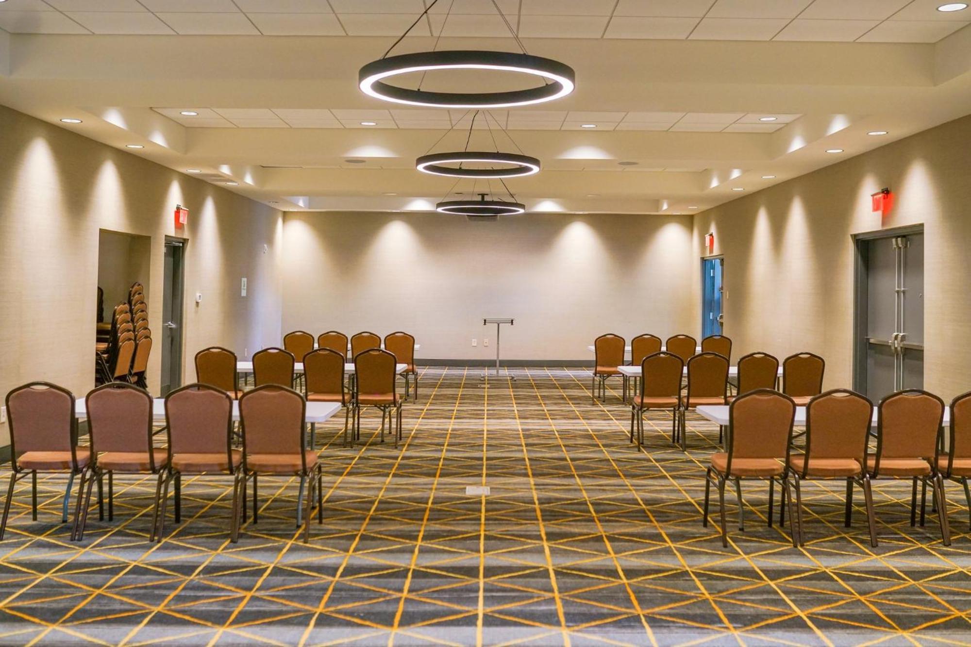 Holiday Inn & Suites - Fayetteville W-Fort Bragg Area By Ihg Kültér fotó